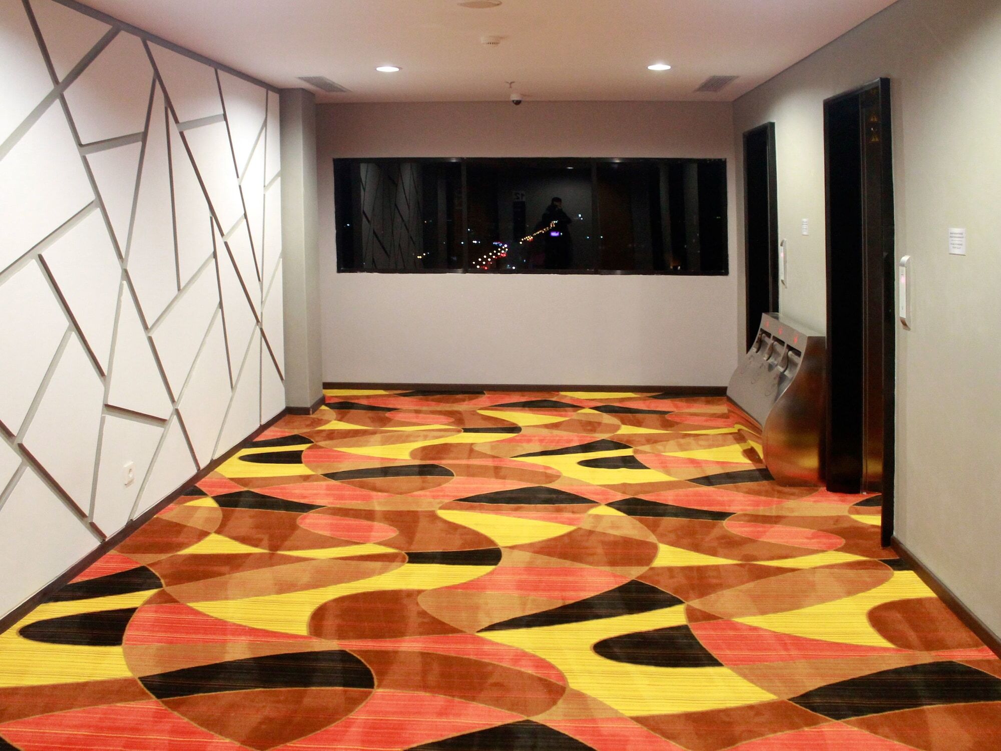 Ibis Pontianak City Center Exterior photo